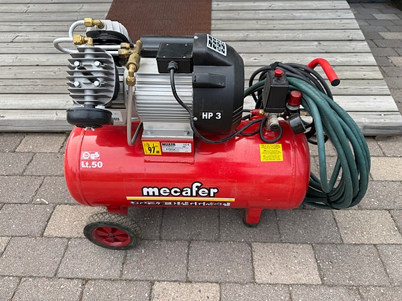 Mecafer VDC/50 CM3 ilmakompressori 2,2 kW 3 hv