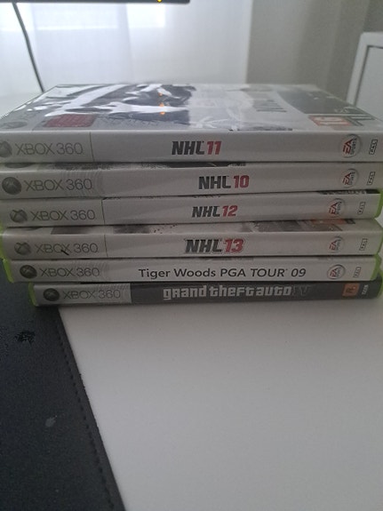 Xbox 360 pelipaketti NHL 10–13, Tiger Woods PGA Tour 09 ja GTA IV