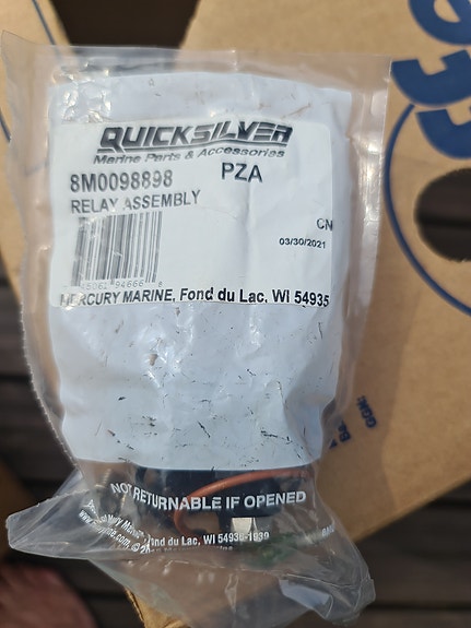 Quicksilver 8M0098898 solenoidi