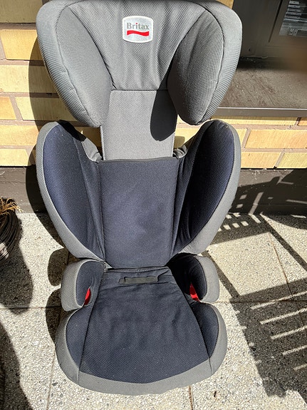 Britax Römer Kidfix BX turvaistuin 36 musta/harmaa