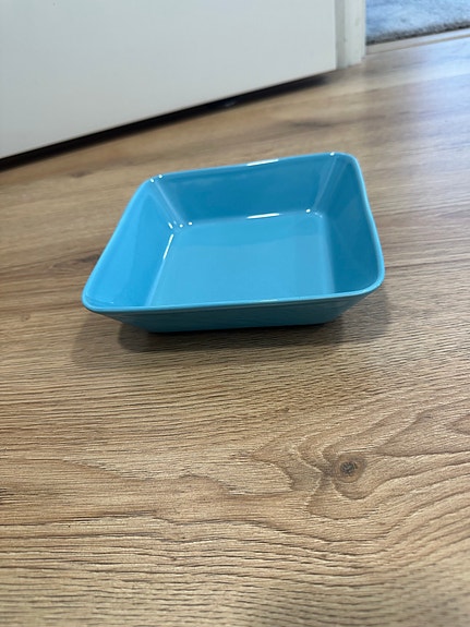 Iittala teema tarjoiluastia turkoosi