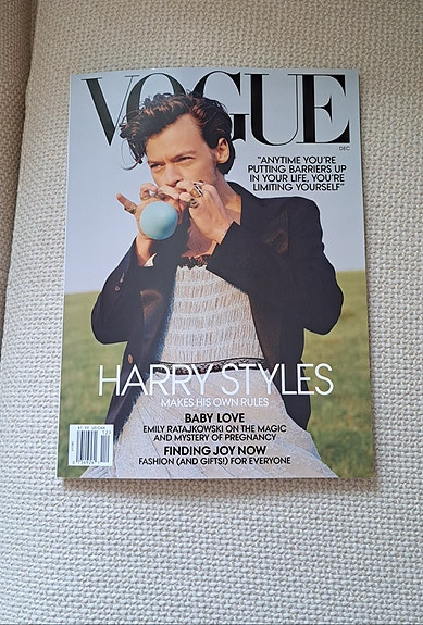 Harry Styles joulukuun 2020 Vogue -lehti
