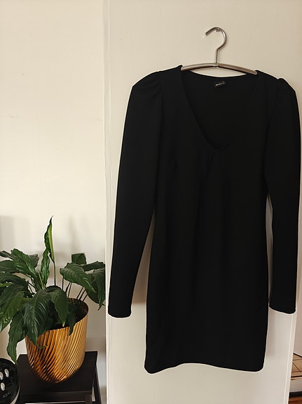 Gina Tricot mekko M