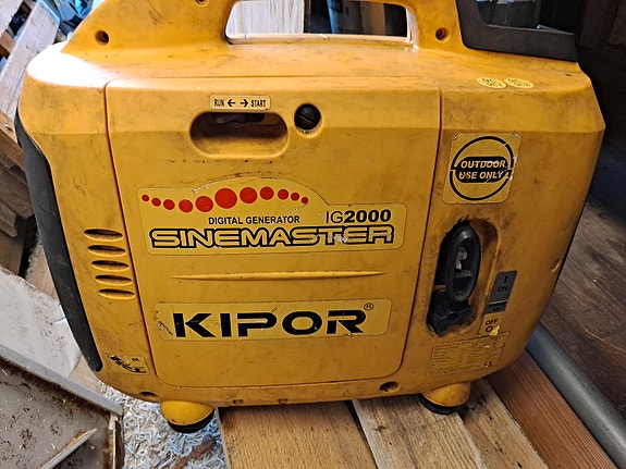Kipor Sinemaster IG2000 aggregaatti keltainen