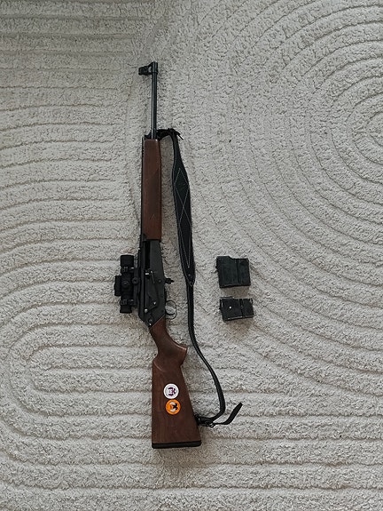 VARATTU Valmet Petra .30-06 + Aimpoint 7000SC, kahdella lippaalla