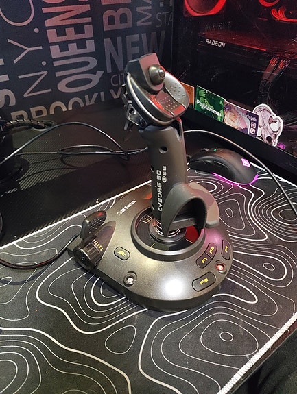 Saitek Cyborg 3D lento ohjain