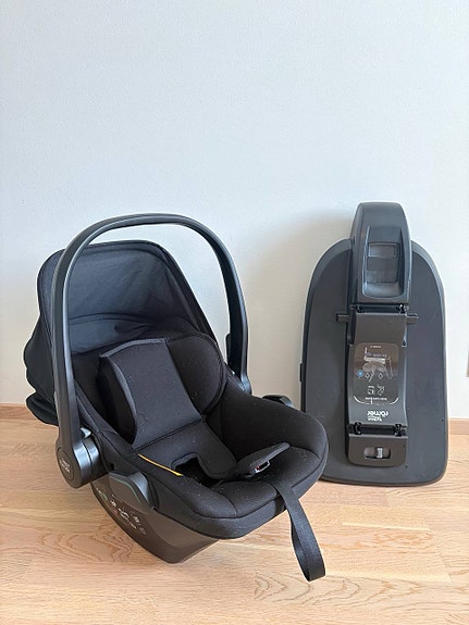 Britax Römer Baby-Safe Core + isofix core base