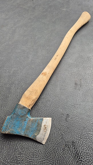 Fiskars kirves