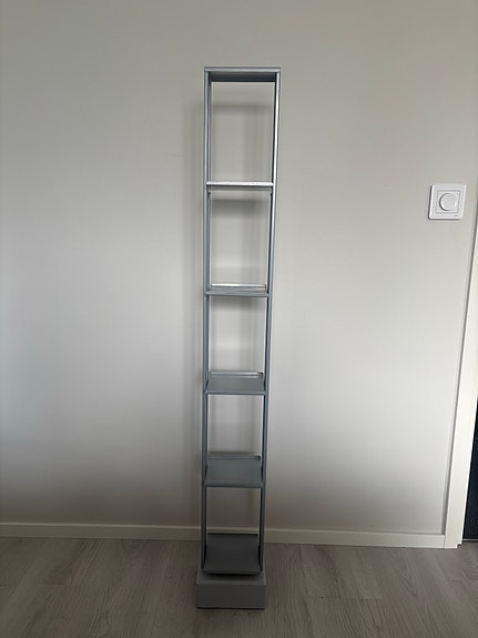 Ikea kirja/DVD -teline