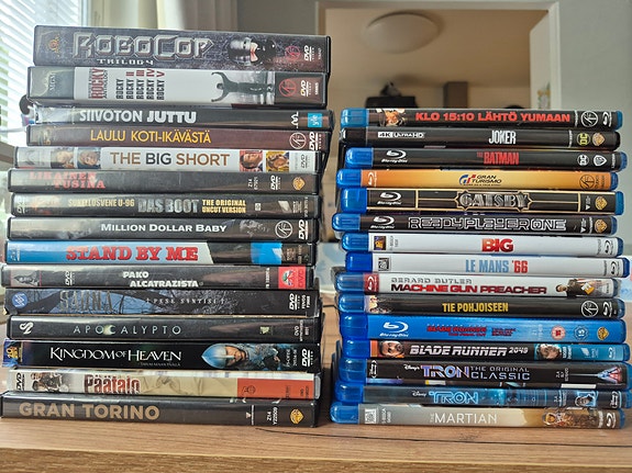 DVD- ja Blu-ray -elokuvapaketti