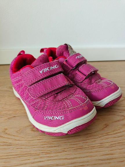 Viking kengät koko 25