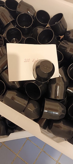 Uusia Kovil vetokoukun nupin suojia 400kpl