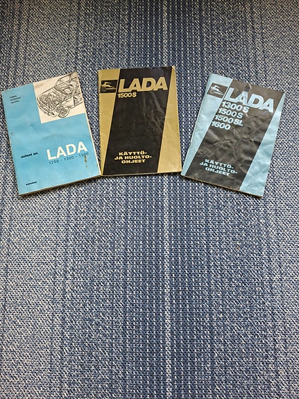 Lada huoltokirjat ja oppaat