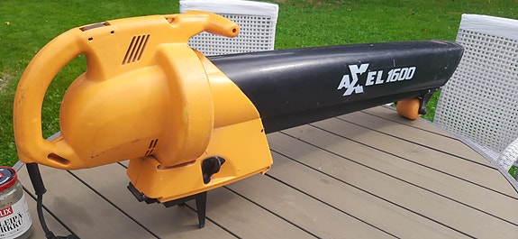 AXE 3000 lehtipuhallin / imuri