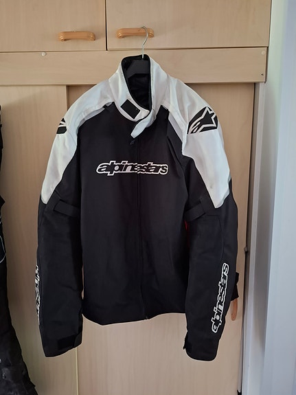 Alpinestars ajotakki, M racing ajohousut ja ajosaappaat