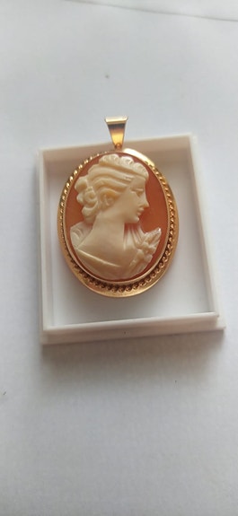 Vintage Camee kultainen rintaneula/riipus 14K
