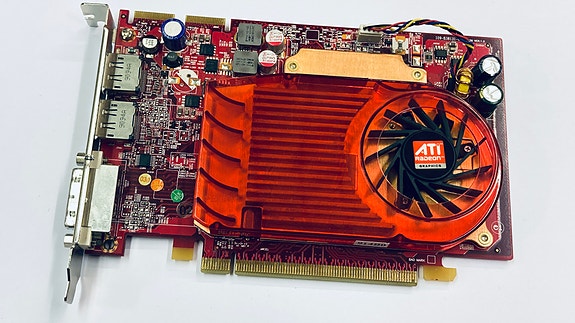 ATI Radeon näytönohjain  HD 3650 PCIe 2.0 x16