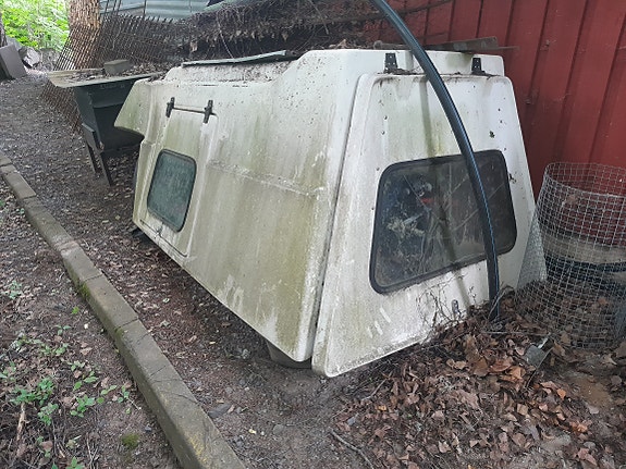 Vw Caddy Pick-up reppukuomu/kyttyräkate