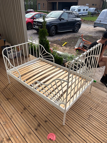 IKEA lasten sänky MINNEN