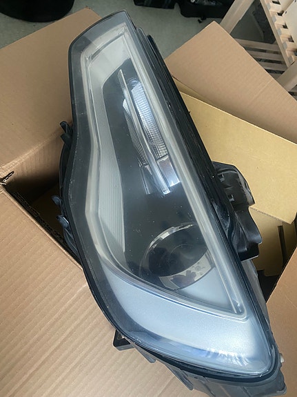 Audi ajovalo / xenon / LED-umpio