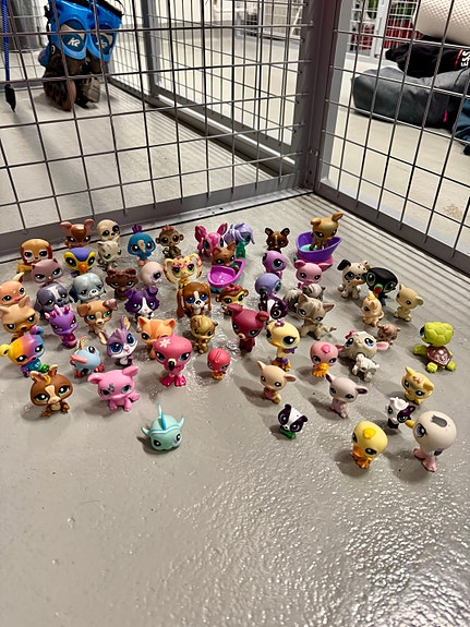 Iso Littlest Pet Shop LPS -paketti. Yli 50 hahmoa, taloja ja tarvikkeita