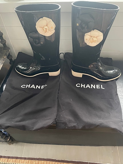 Aidot Chanel Camelia -kumisaappaat koko 38