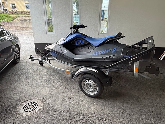 VUOkRATAAN vesijetti Sea-Doo trixx 2-up