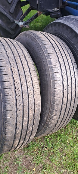 Triangle kesärenkaat 225/70r16