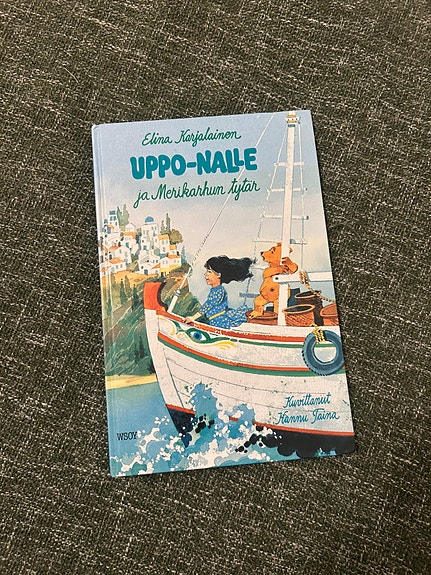 Uppo-Nalle ja Merikarhun tytär, Elina Karjalainen kirja