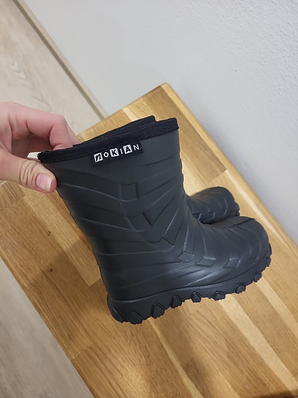 Kumisaappaat vuorella, Nokian, koko 22