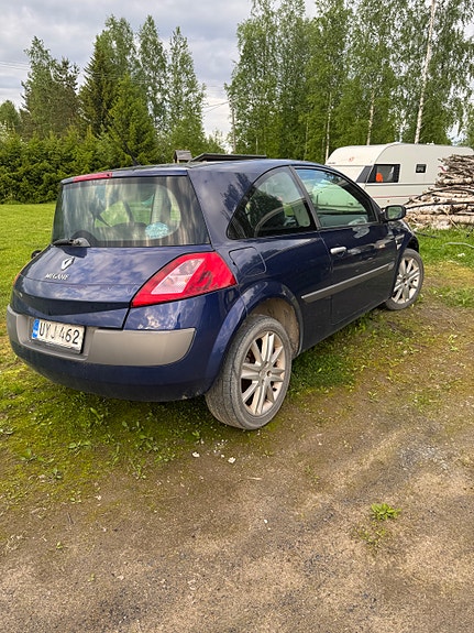 Renault Megane farmari/viistoperä auto sininen