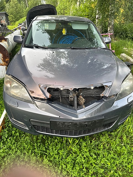 Mazda 3 varaosiksi