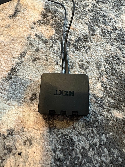 NZXT hubi