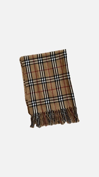 Burberry-kuvioinen huivi