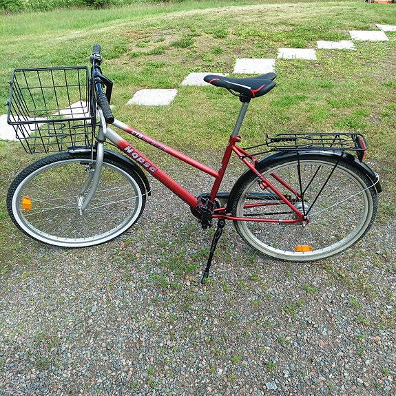 Avenue Nopsa kaupunkipyörä 26" unisex