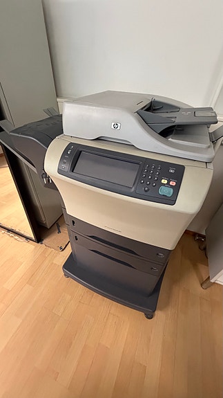 HP monitoimitulostin/kopiokone