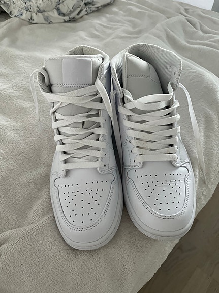 Air Jordan kengät.