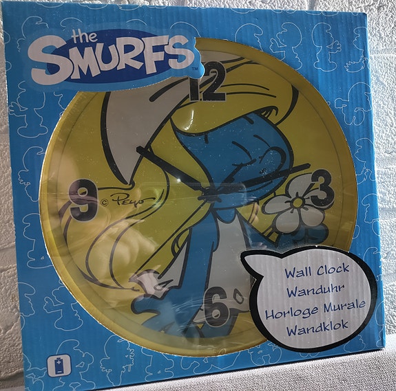 Smurffiina seinäkello