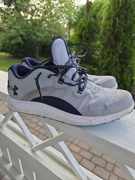 Under Armour golfkengät koko 44 harmaa tummansininen