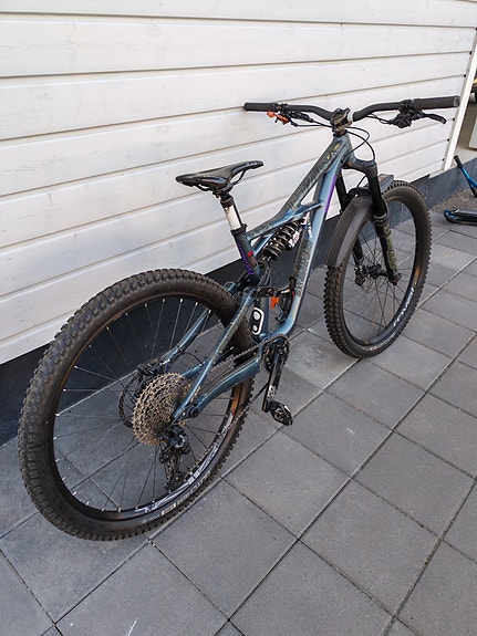 Specialized enduro 29fattie täysjousitettu maastopyörä 29"