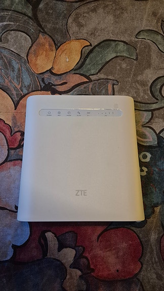 ZTE MF286A 4G+ WLAN -reititin / DNA Kotimokkula