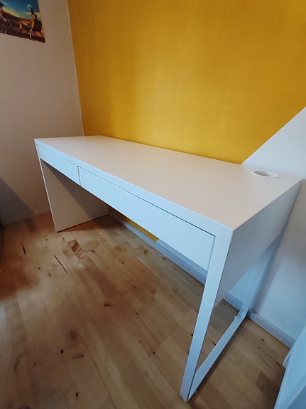 Micke työpöytä IKEA