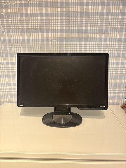 BenQ 24" näyttö DVI/VGA