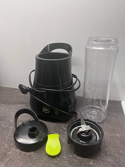 OBH Nordica blenderi / smoothie-mikseri musta