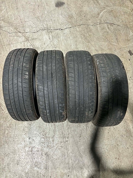 4 kpl Bridgestone Turanza T005 kesärenkaat 215/60 R16