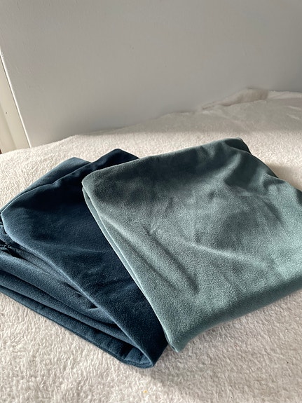 Sohvatyynyn päällinen tai kaksi