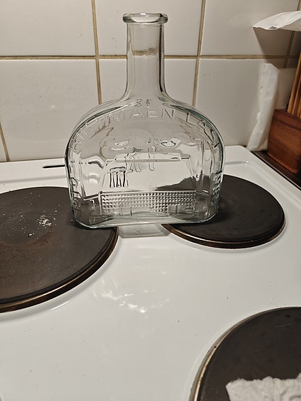 Myydään Riihimäen lasi juhla pullo kirkas