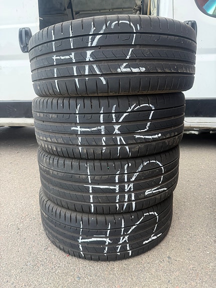 Renkaat 225/55/18 Continental 4 kpl HK2 5 mm