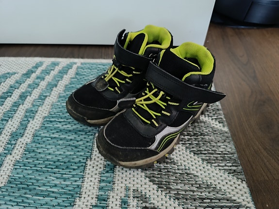 Mywearin goretex- lenkkarit välikauteen