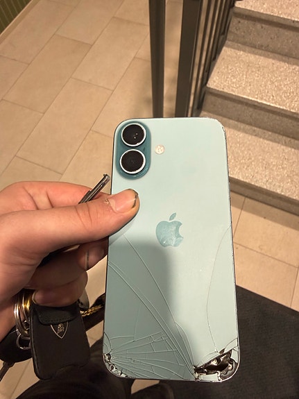 Apple iPhone 16 128 GB vaaleansininen